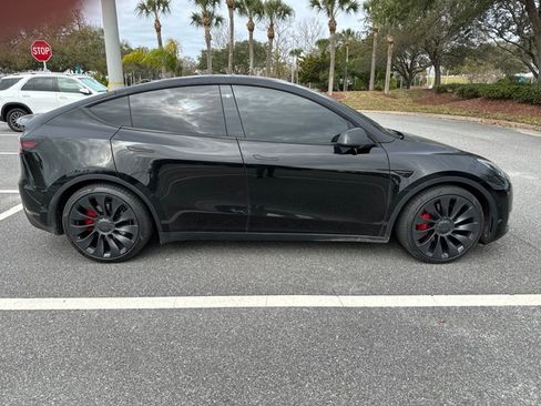 Used 2021 Tesla Model Y Performance AWD/4WD image 9
