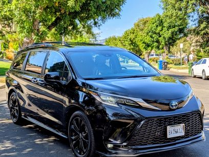 Used 2022 Toyota Sienna XSE