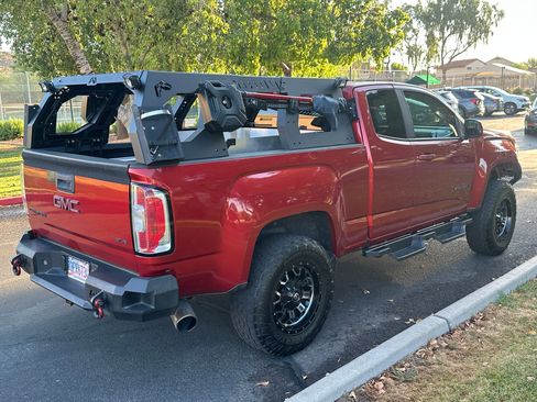 Used 2015 GMC Canyon SLE RWD image 2