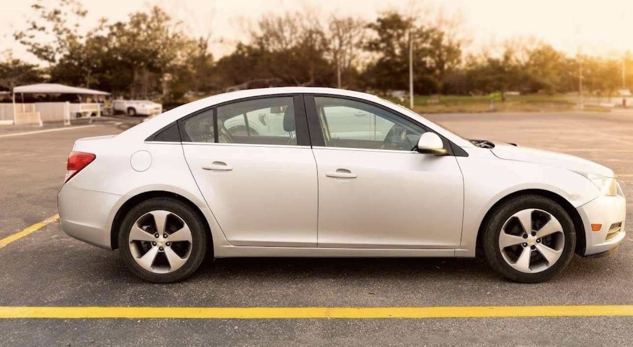 Used 2011 Chevrolet Cruze LT FWD image 5