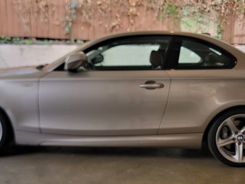 Used 2011 BMW 135i Coupe image 2