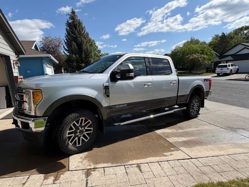 Used 2017 Ford F350 Lariat w/ FX4 4x4 Off Road Package image 5