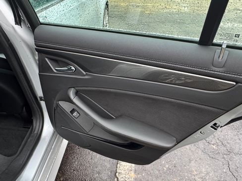 Used 2011 Cadillac CTS V image 19