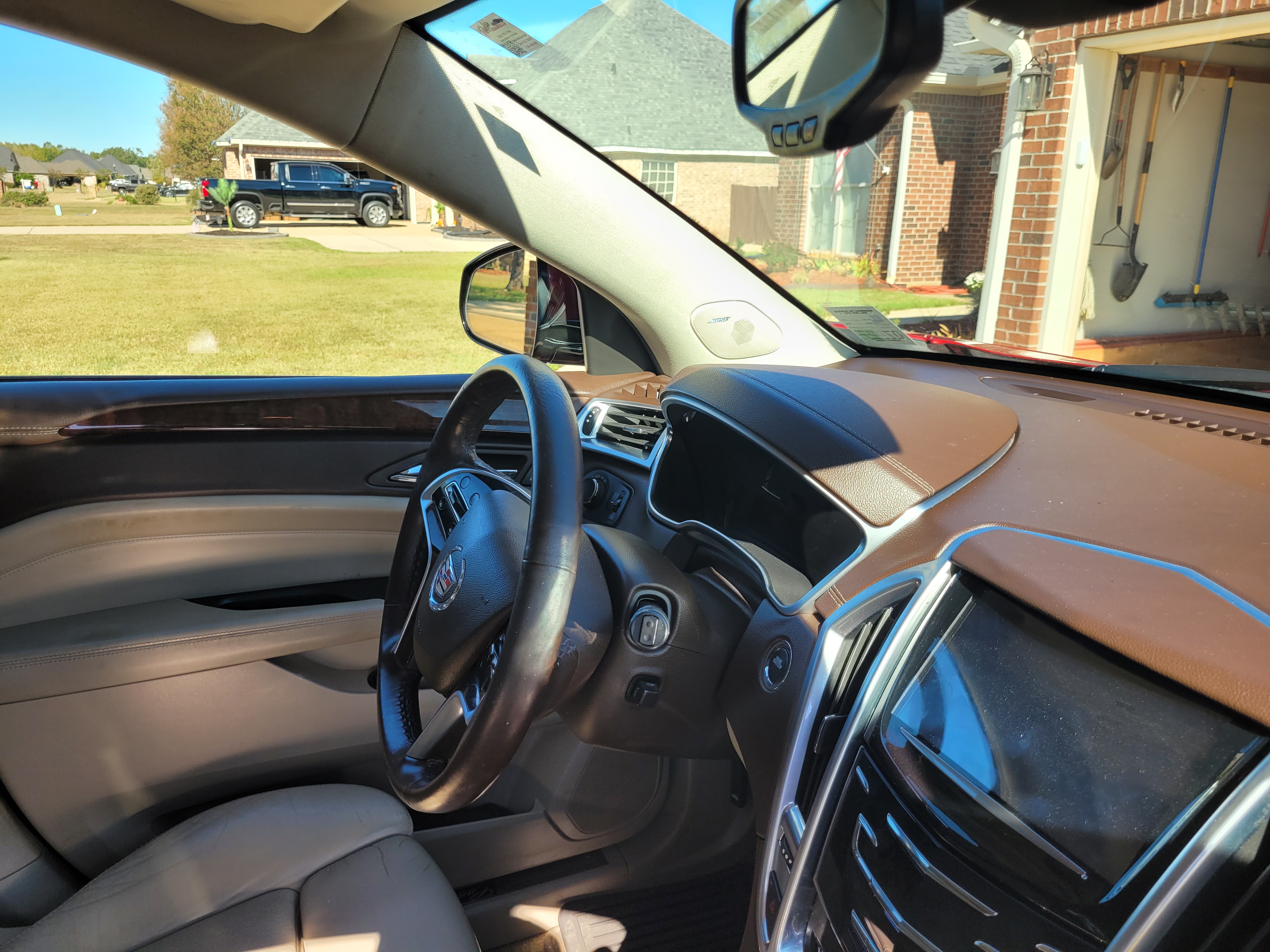 Used 2015 Cadillac SRX Luxury w/ Driver Awareness Package FWD image 13