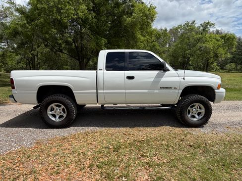 Used 2001 Dodge Ram 1500 Truck 4x4 Quad Cab image 1