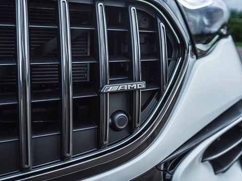 Used 2025 Mercedes-Benz E 53 AMG e 4MATIC Sedan image 5