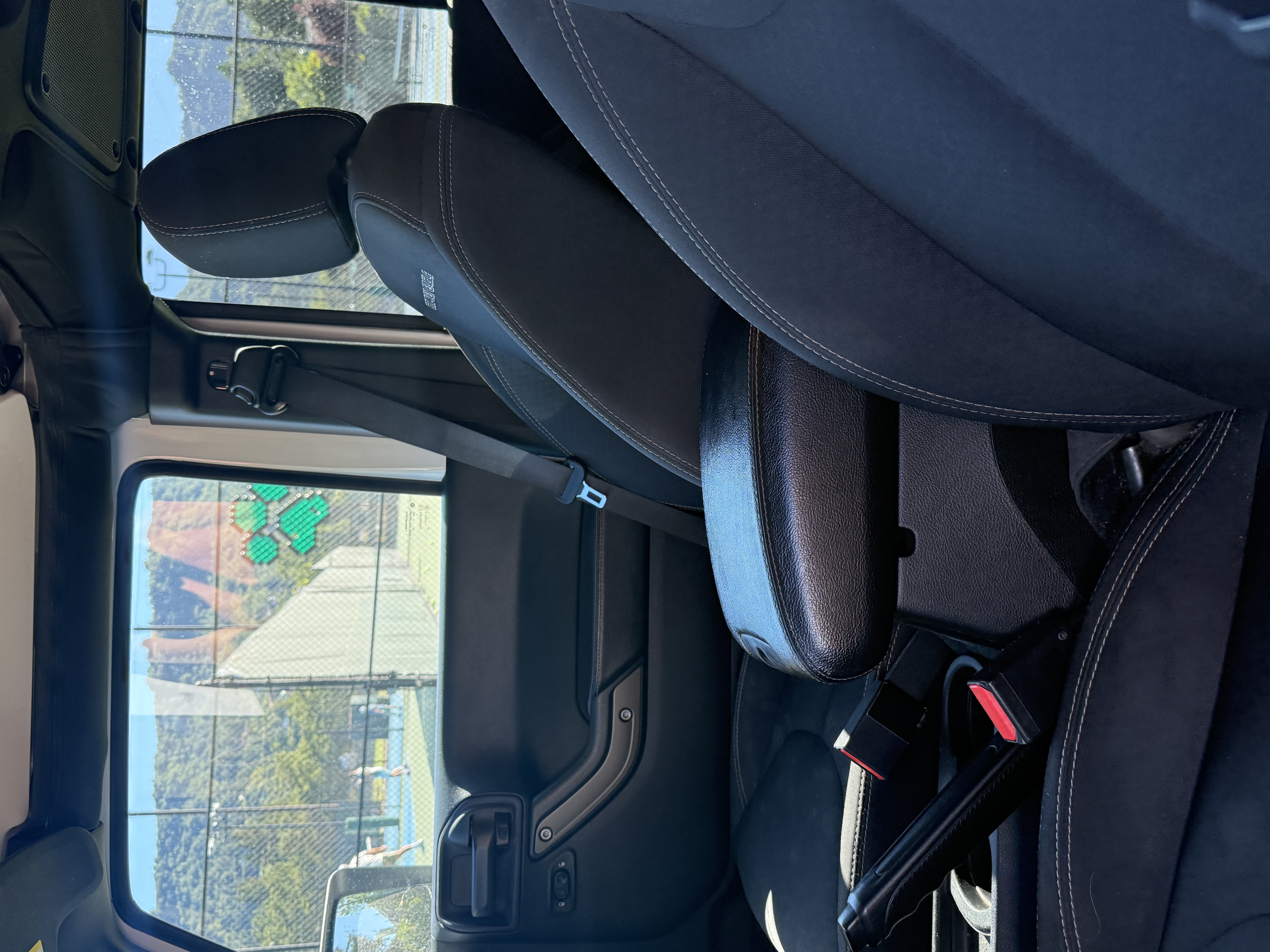 Used 2018 Jeep Wrangler Unlimited Sport AWD/4WD image 10