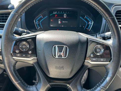 Used 2019 Honda Odyssey Elite image 11