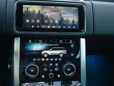 Used 2022 Land Rover Range Rover P525 Westminster Edition image 13