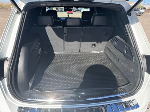 Used 2014 Volkswagen Touareg TDI AWD/4WD image 17