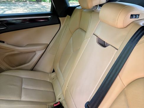 Used 2018 Porsche Macan S AWD/4WD image 14