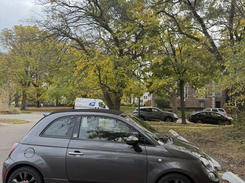 Used 2014 FIAT 500 GQ Edition image 3