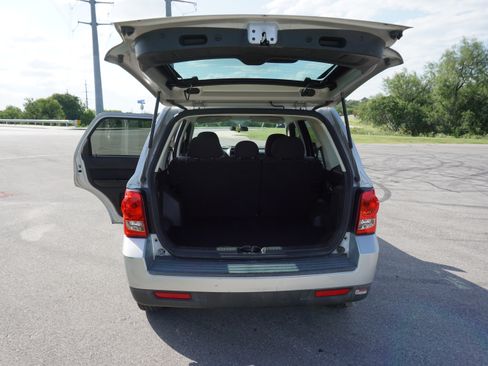 Used 2009 MAZDA Tribute i Sport image 5