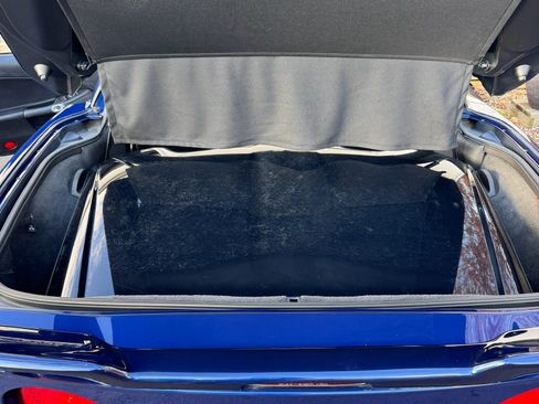 Used 2005 Chevrolet Corvette Coupe w/ Preferred Equipment Group image 12