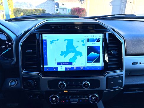 Used 2022 Ford F250 Lariat w/ Black Appearance Package image 26