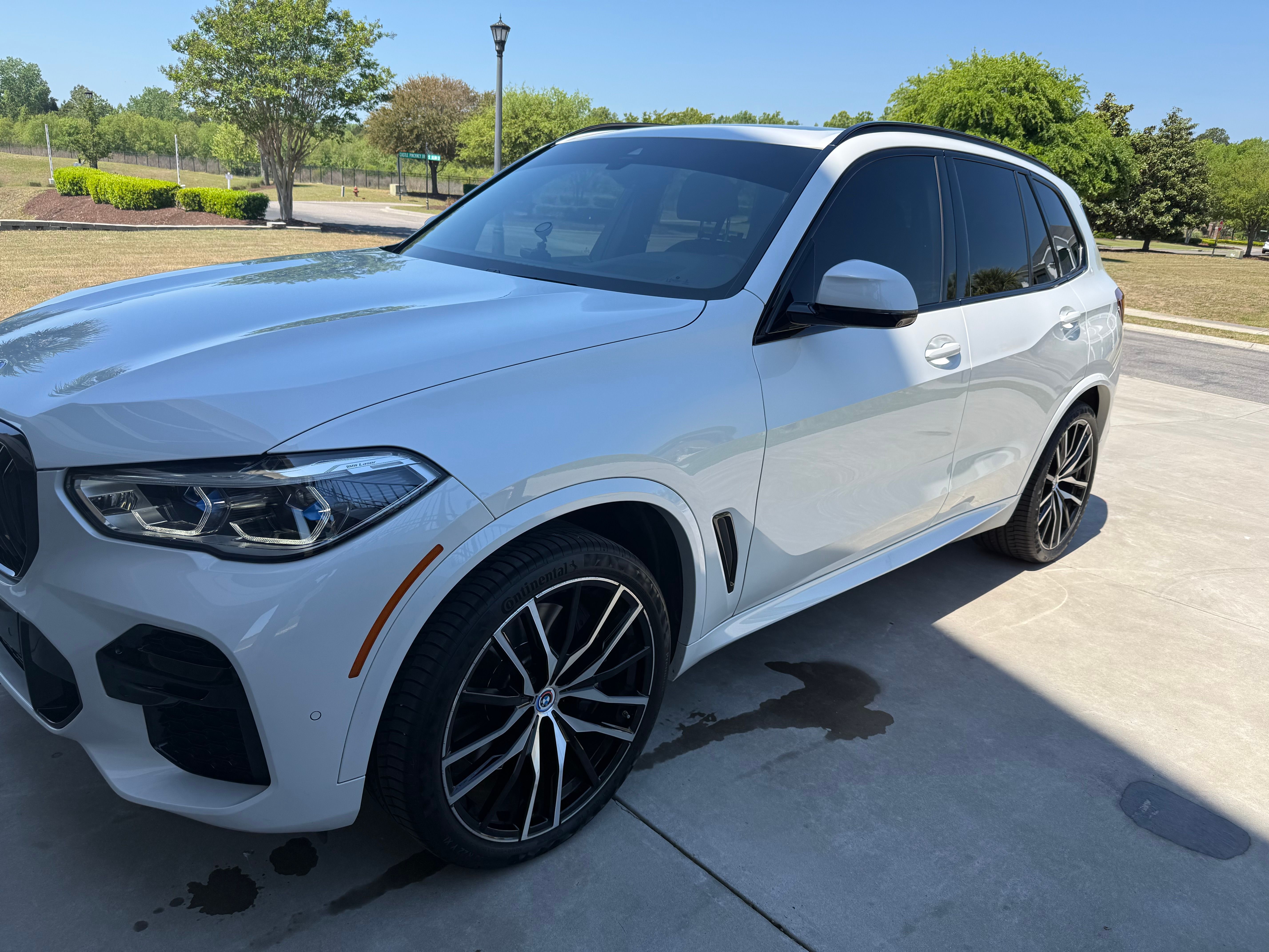 Used 2023 BMW X5 M50i w/ Executive Package AWD/4WD image 2