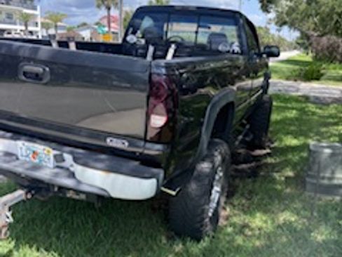 Used 2003 Chevrolet Silverado 2500 W/T AWD/4WD image 16