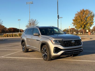 Used 2024 Volkswagen Atlas SEL Premium R-Line