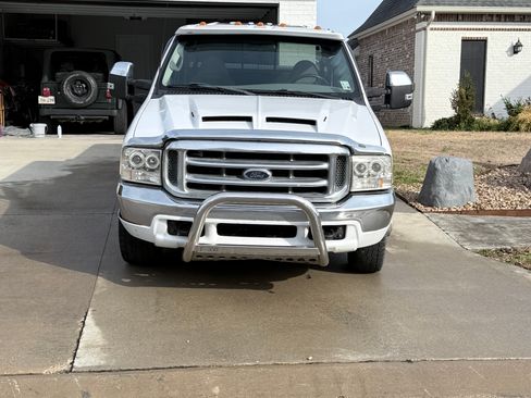 Used 2001 Ford F350 2WD Crew Cab DRW Super Duty image 2