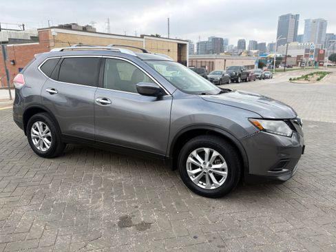 Used 2016 Nissan Rogue SV AWD/4WD image 8