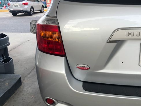 Used 2010 Toyota Highlander 2WD image 8