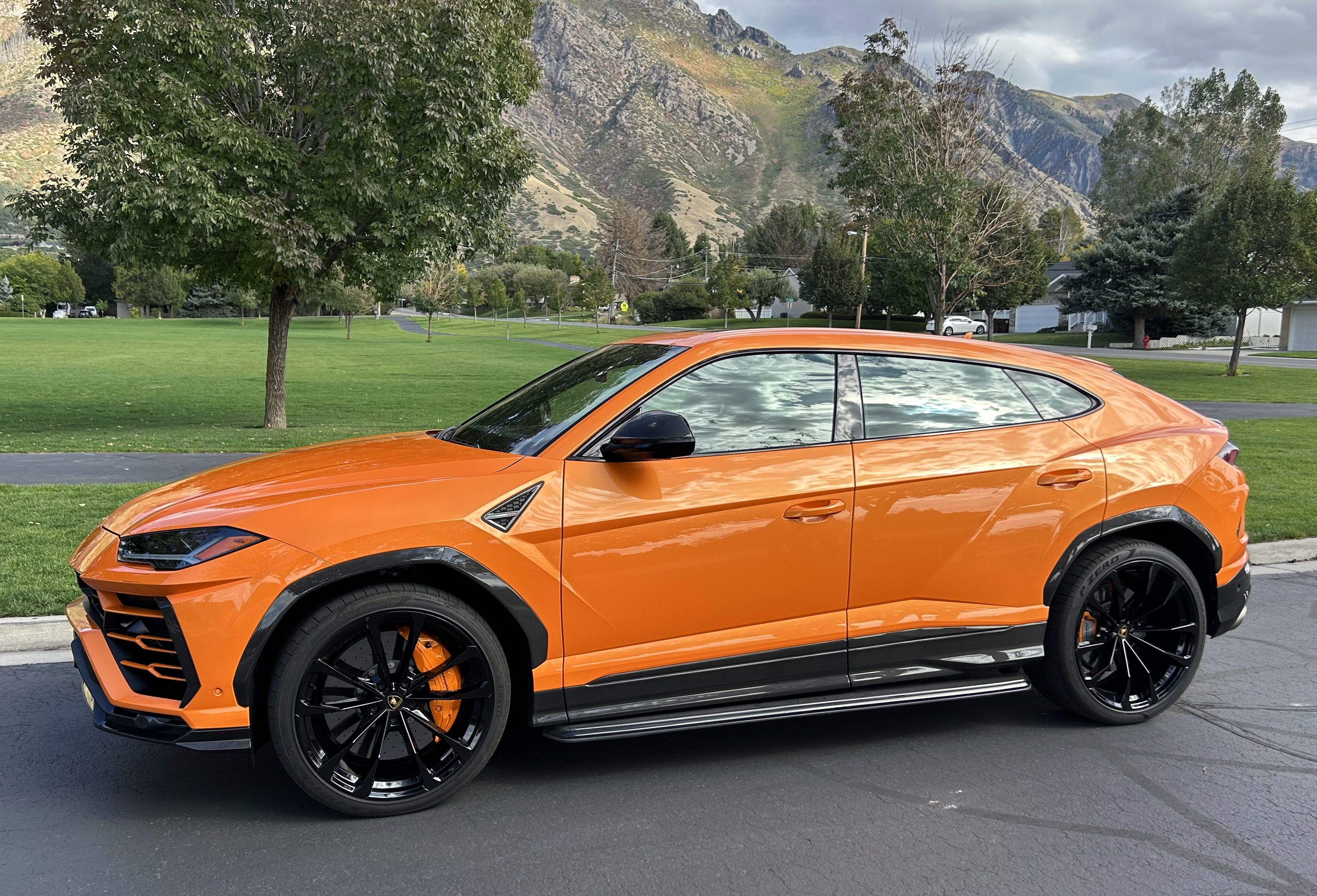 Used 2022 Lamborghini Urus AWD/4WD image 5