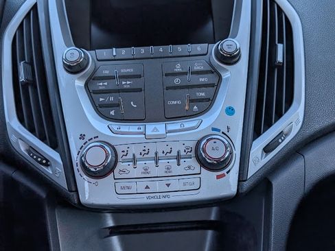 Used 2015 GMC Terrain SLE image 9