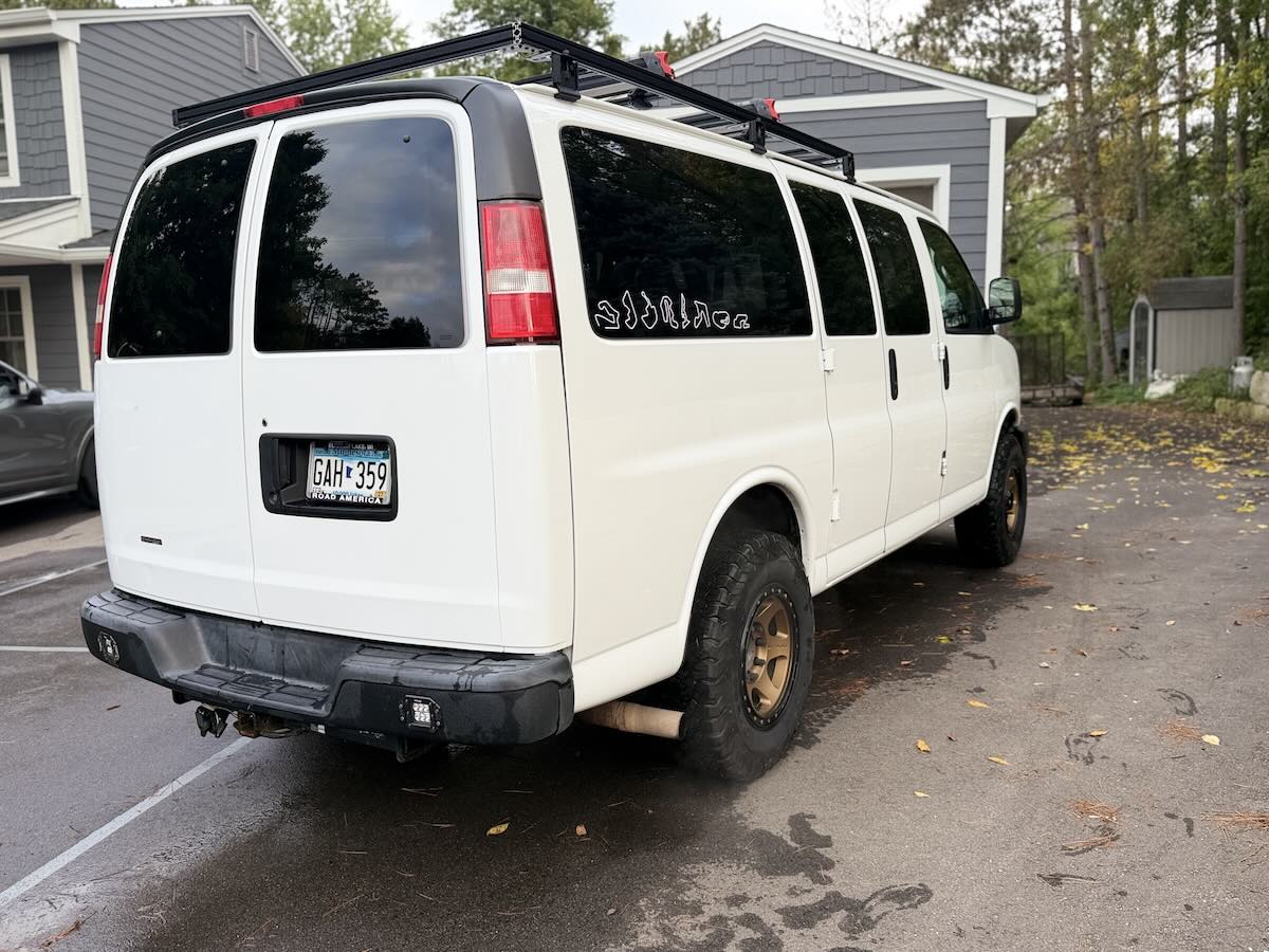 Used 2016 Chevrolet Express 2500 LS RWD image 5