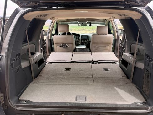 Used 2017 Toyota Sequoia SR5 RWD image 8