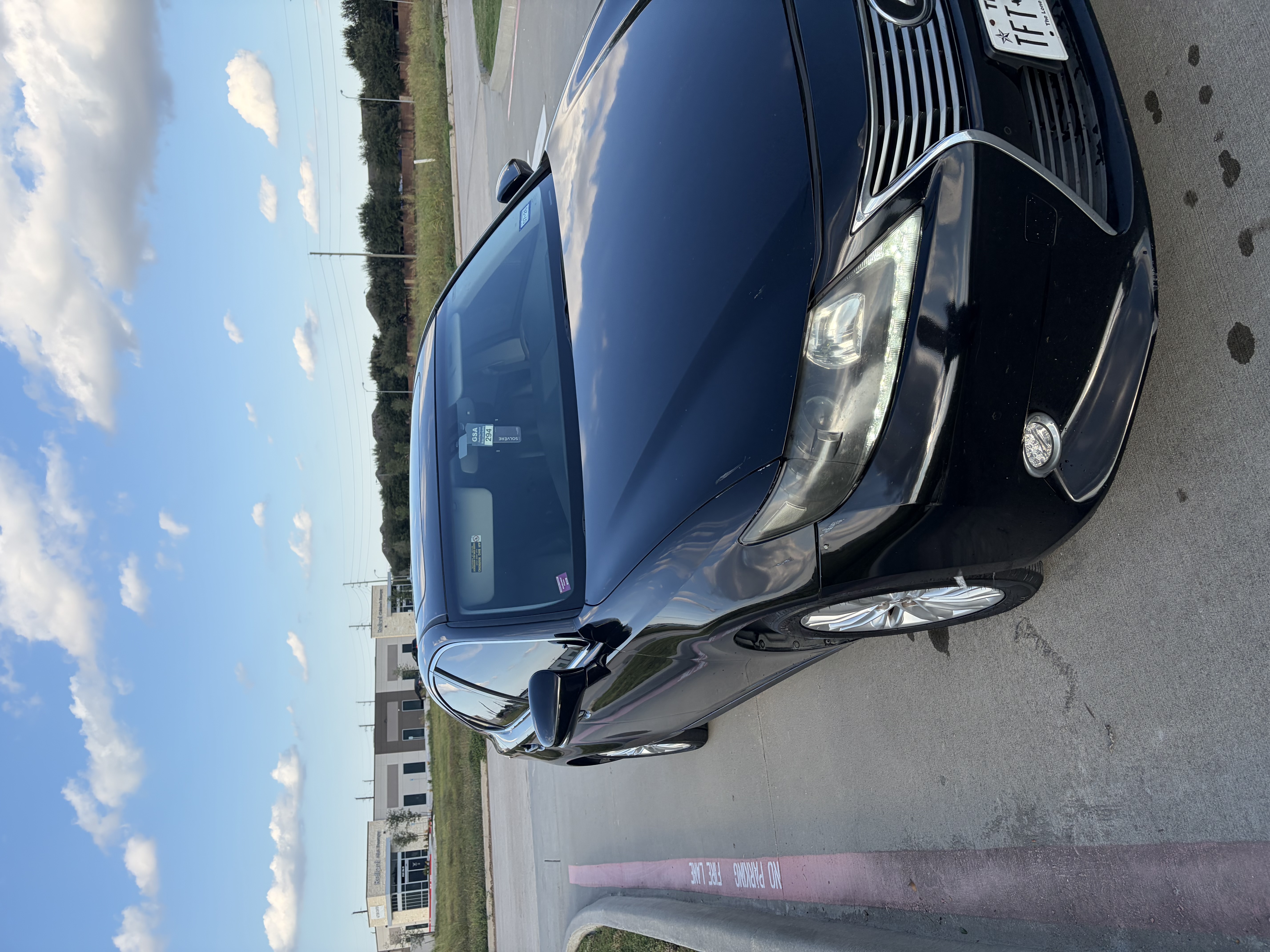 Used 2013 Lexus ES 350 w/ Luxury Pkg FWD image 2