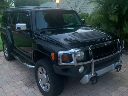 Used 2009 HUMMER H3 AWD/4WD image 5