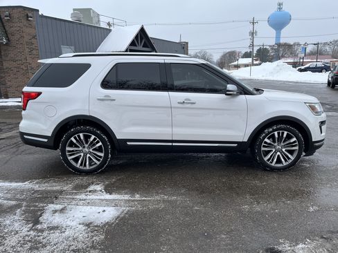 Used 2018 Ford Explorer Platinum image 1