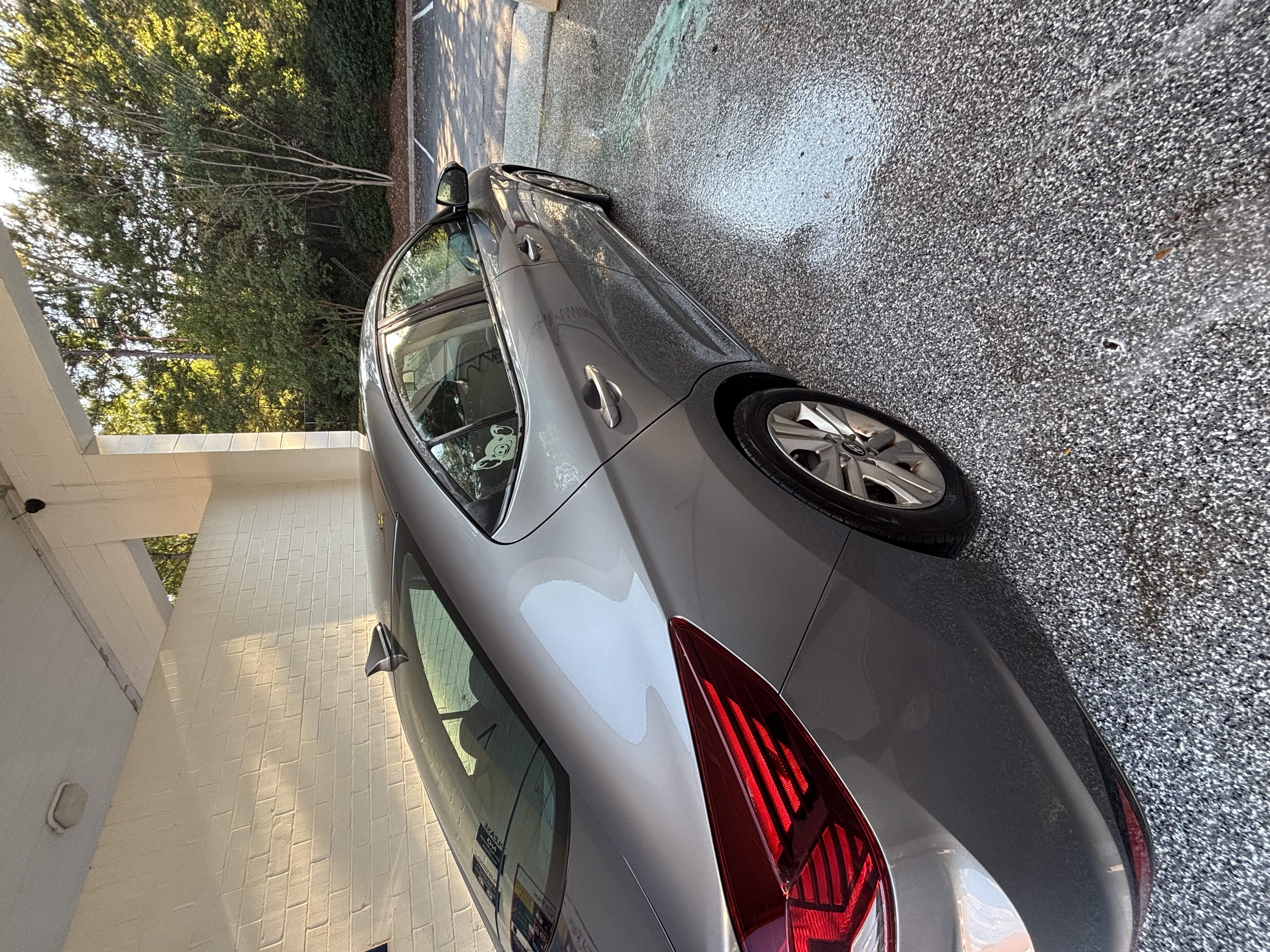 Used 2019 Hyundai Elantra SEL w/ Cargo Package FWD image 4