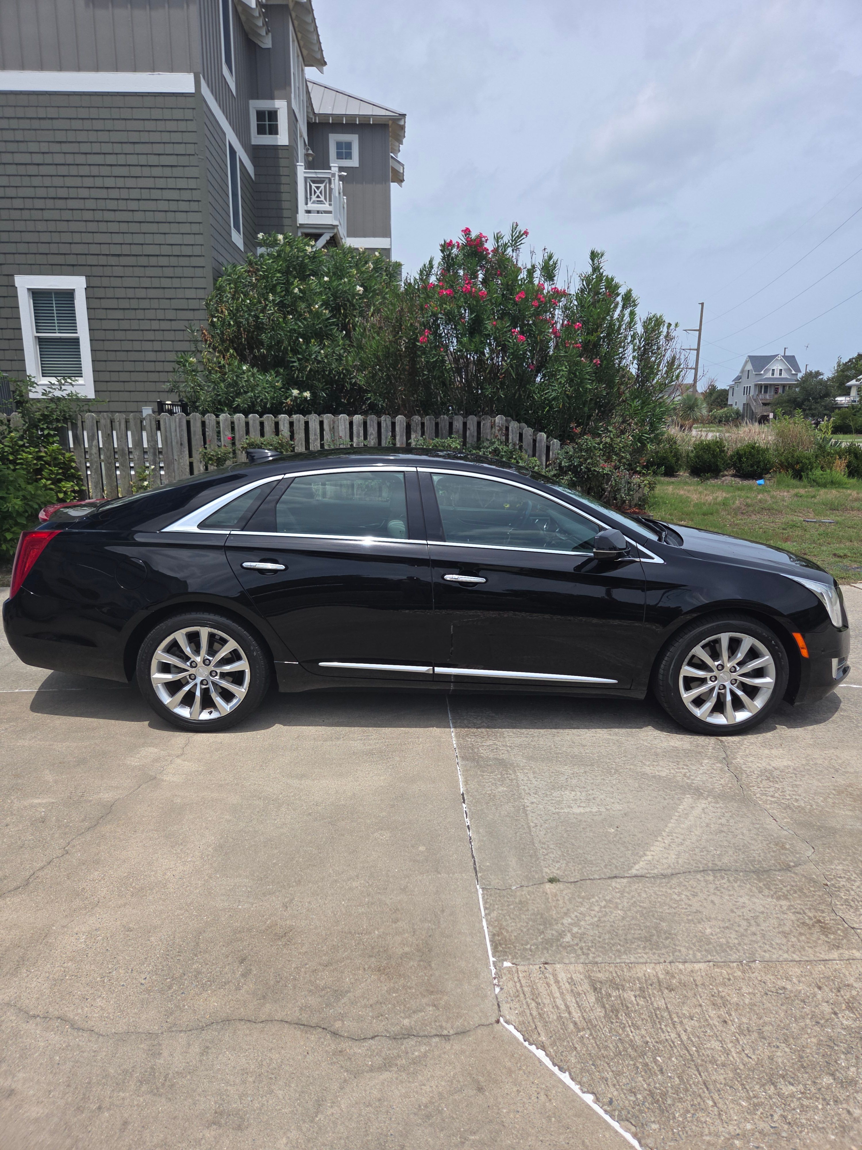Used 2017 Cadillac XTS Luxury FWD image 8