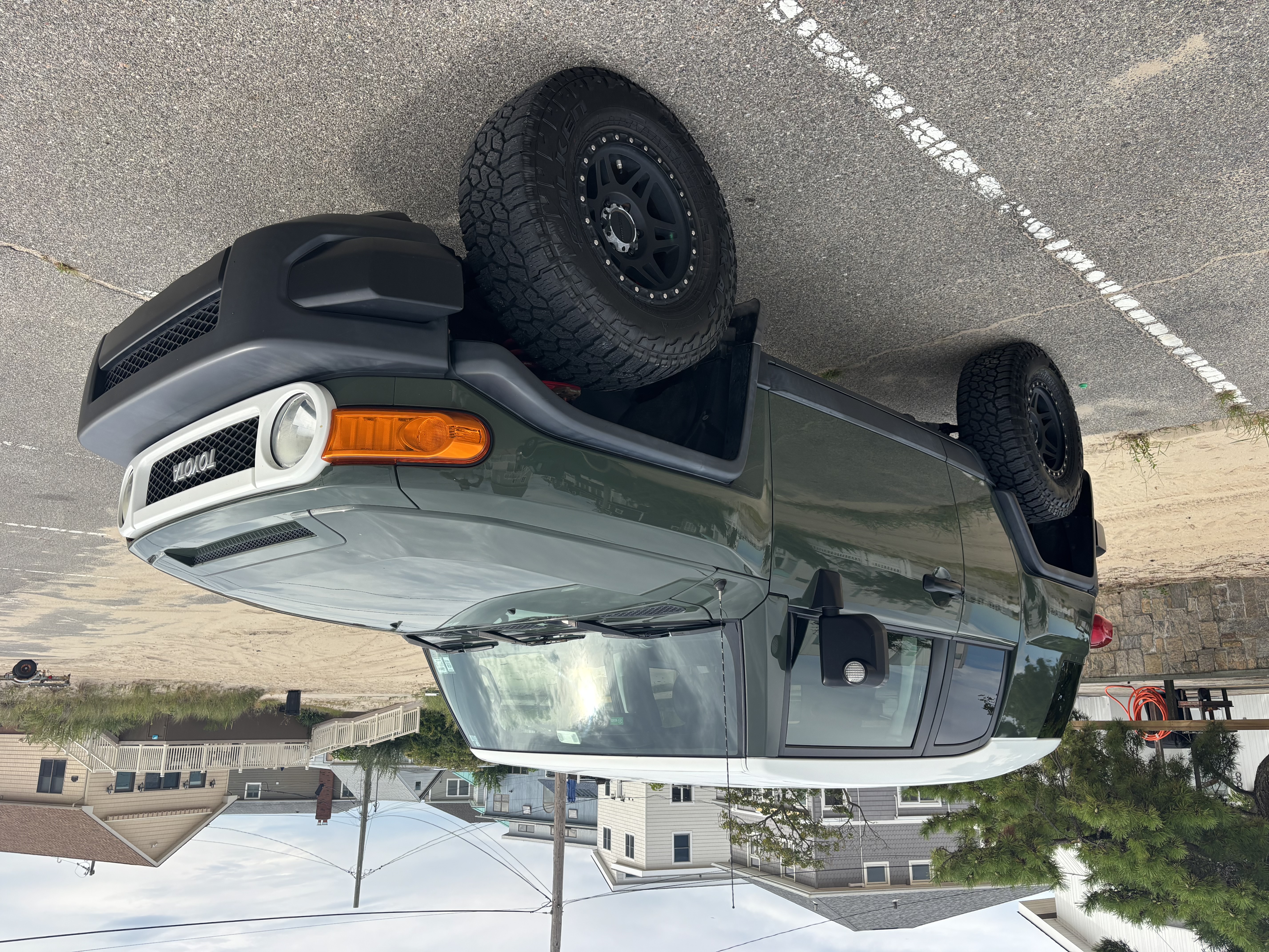 Used 2010 Toyota FJ Cruiser 4WD image 1