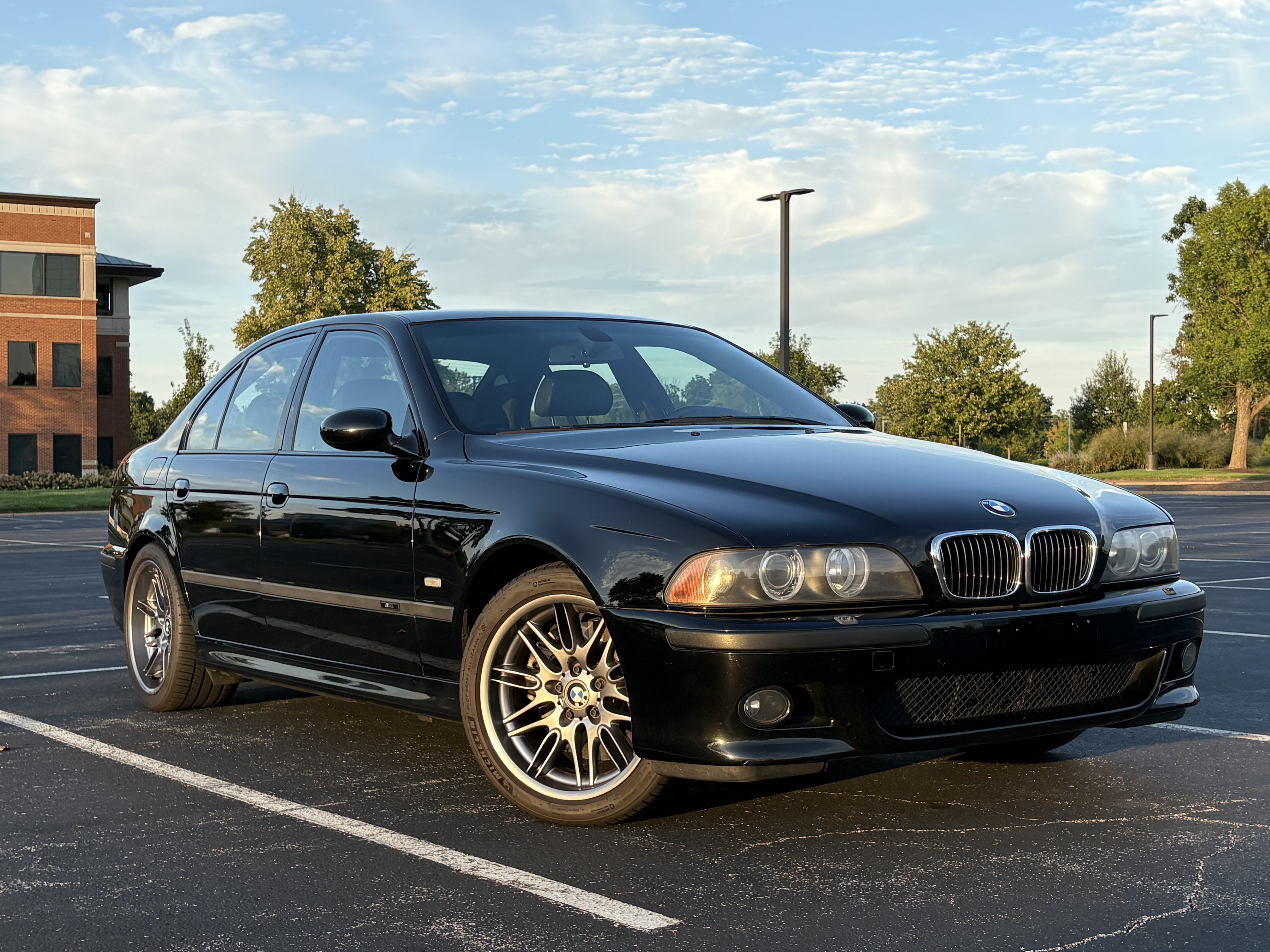 Used 2003 BMW M5 RWD image 9