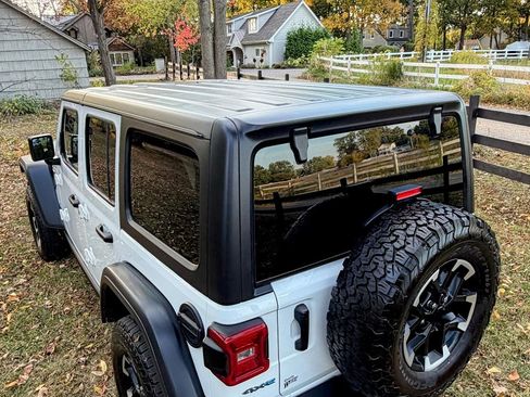 Used 2024 Jeep Wrangler Unlimited Rubicon 4xe image 23