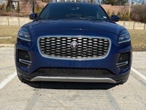 Used 2023 Jaguar E-PACE SE image 4