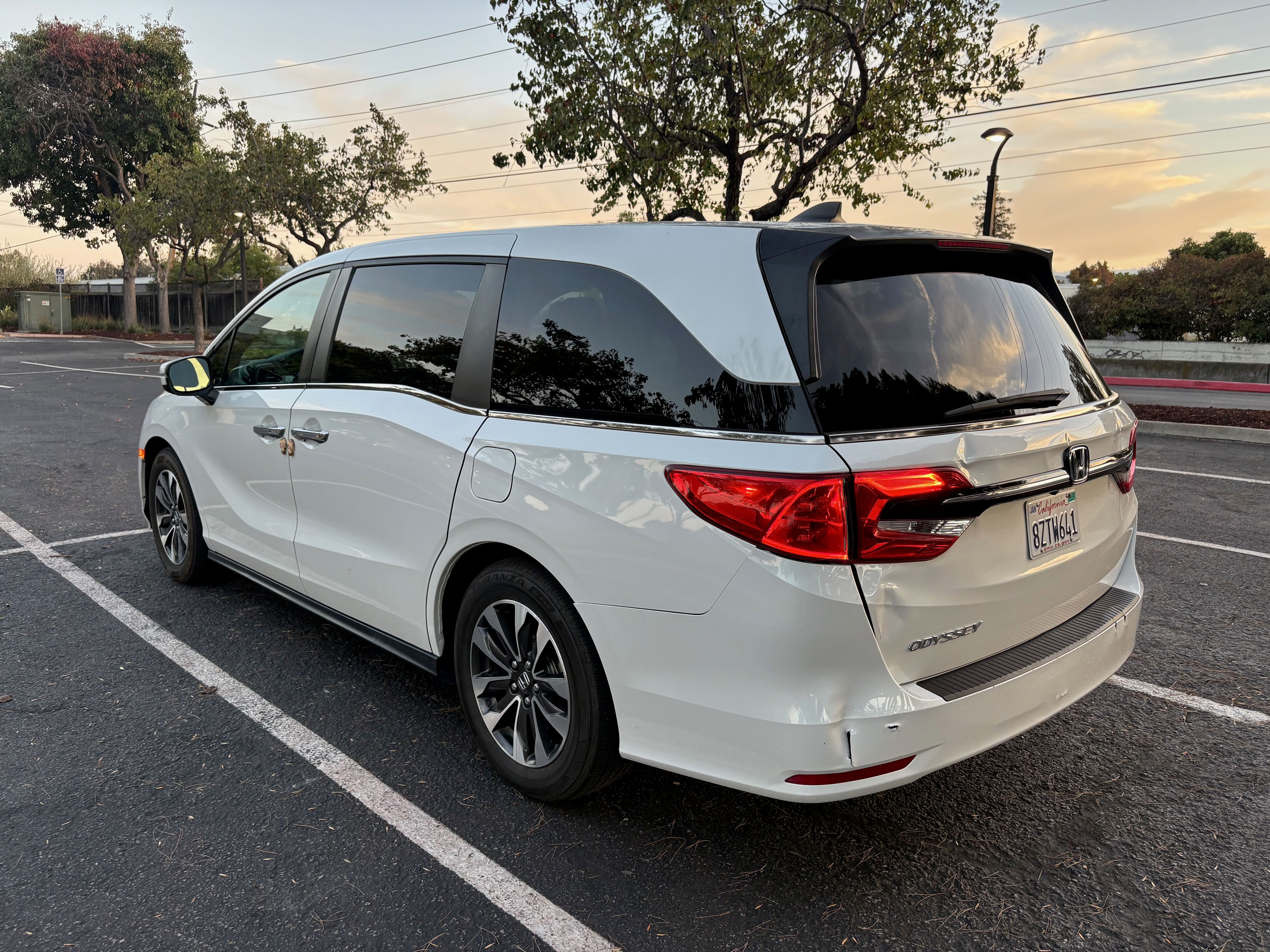 Used 2022 Honda Odyssey EX-L image 5