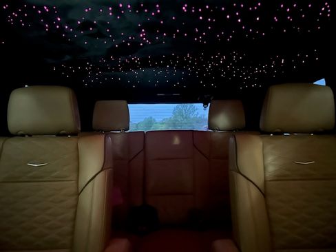 Used 2023 Cadillac Escalade Premium Luxury w/ LPO, Radiant Package AWD/4WD image 7