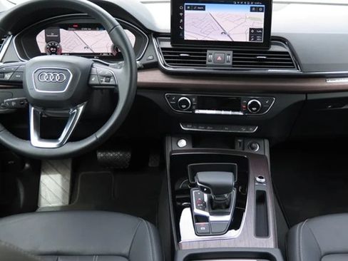 Used 2021 Audi Q5 2.0T Premium Plus w/ Premium Plus Package image 6