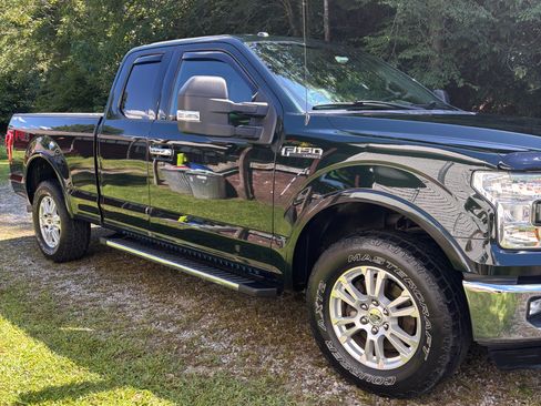 Used 2015 Ford F150 Lariat w/ Equipment Group 501A Mid image 19