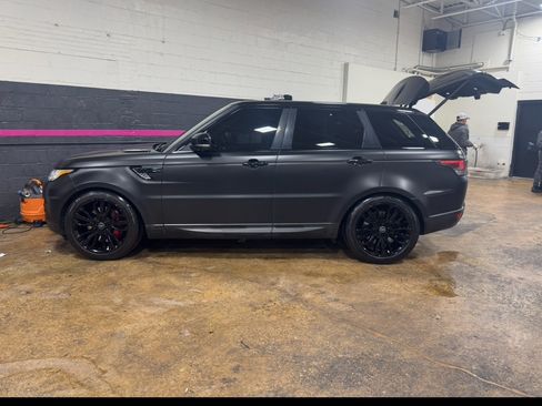 Used 2016 Land Rover Range Rover Sport Supercharged AWD/4WD image 2