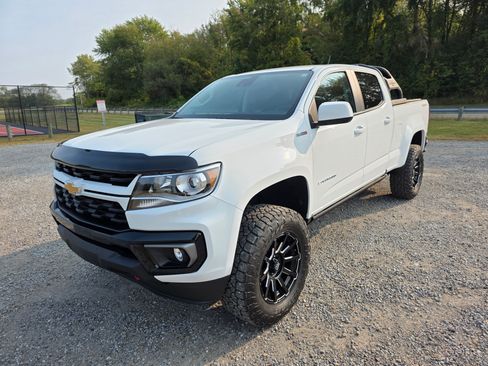 Used 2022 Chevrolet Colorado LT w/ Luxury Package image 1