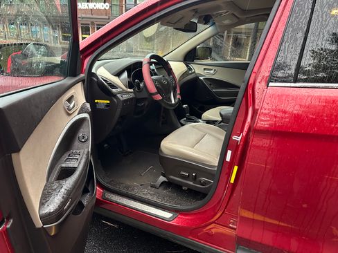 Used 2017 Hyundai Santa Fe Sport w/ 2.4L Tech Package 04 image 9