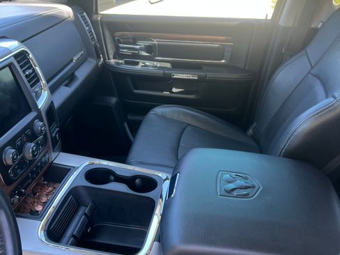 Used 2018 RAM 3500 Laramie AWD/4WD image 10
