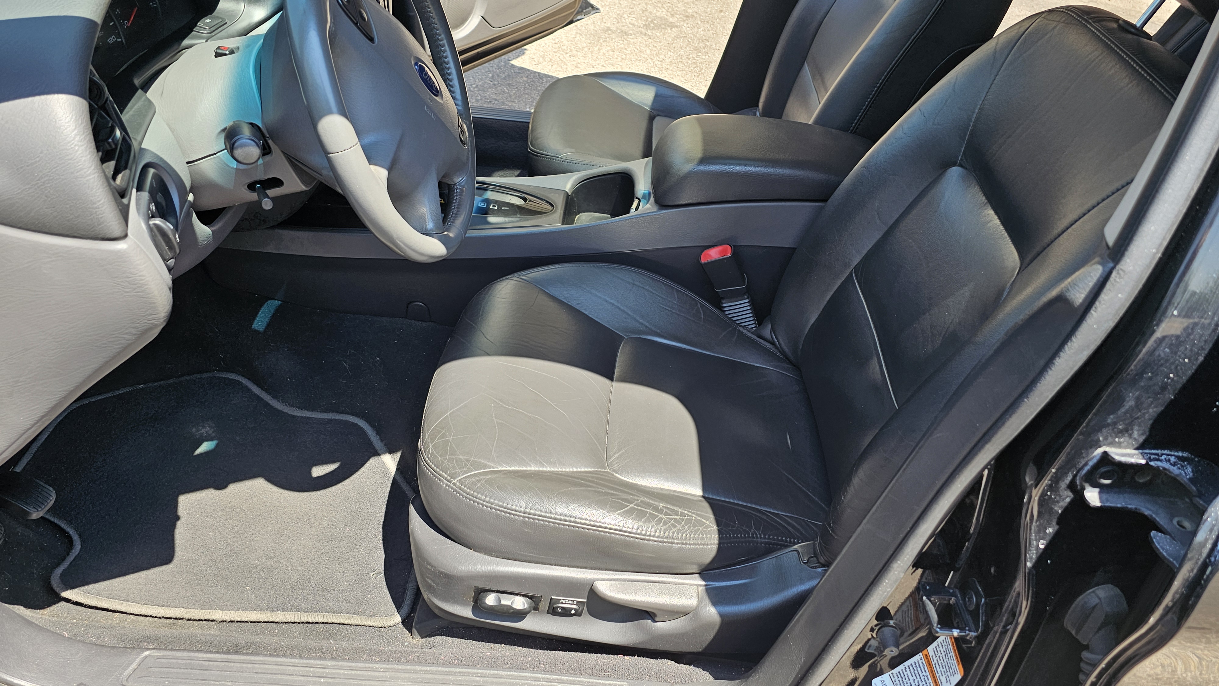 Used 2002 Ford Taurus SEL FWD image 18