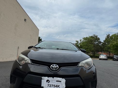 Used 2015 Toyota Corolla L FWD image 1