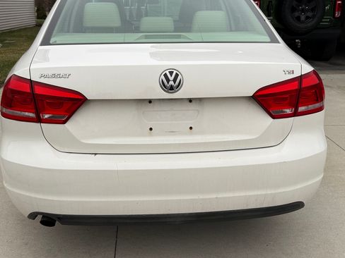 Used 2015 Volkswagen Passat 1.8T Wolfsburg Edition image 5