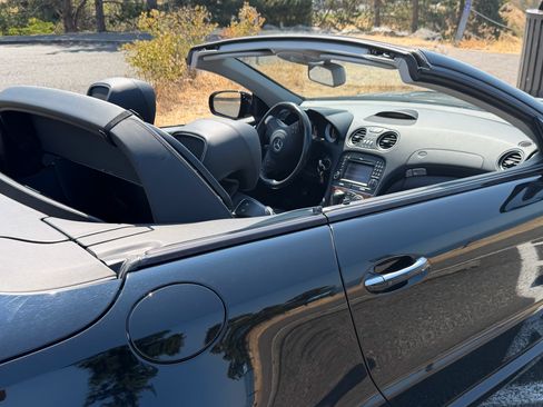 Used 2009 Mercedes-Benz SL 550 image 12